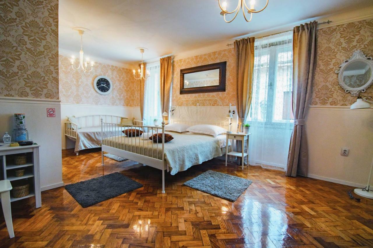 Mama'S And Papa'S Luxury Rooms Split Eksteriør billede